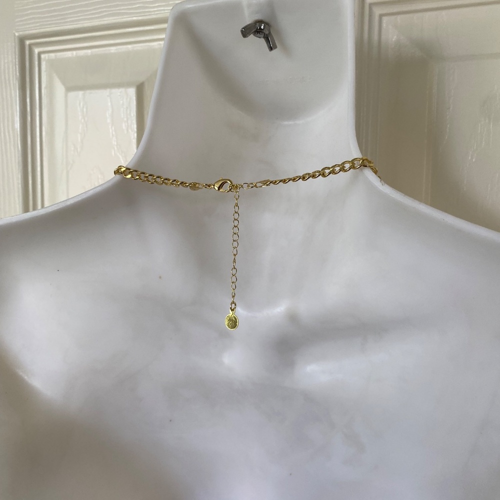 Mayamar Shell Necklace - Picture 2 of 7